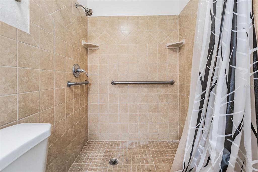 5341 Embassy Avenue New Port Richey, FL 34652 - Photo 10 of 27 Gallery Image 10