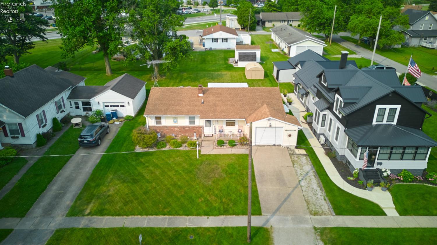 405 Berlin Road Huron, OH 44839 - Photo 3 of 30 Gallery Image 3
