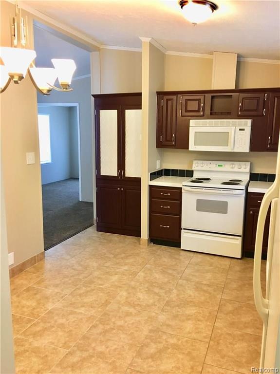 6393 East Atherton Road Burton, MI 48519 - Photo 4 of 18