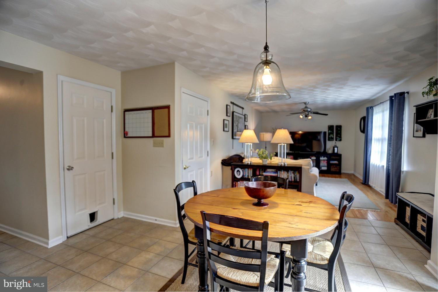 433 Edinburgh Road Middletown, PA 17057 - Photo 2 of 46 Gallery Image 2