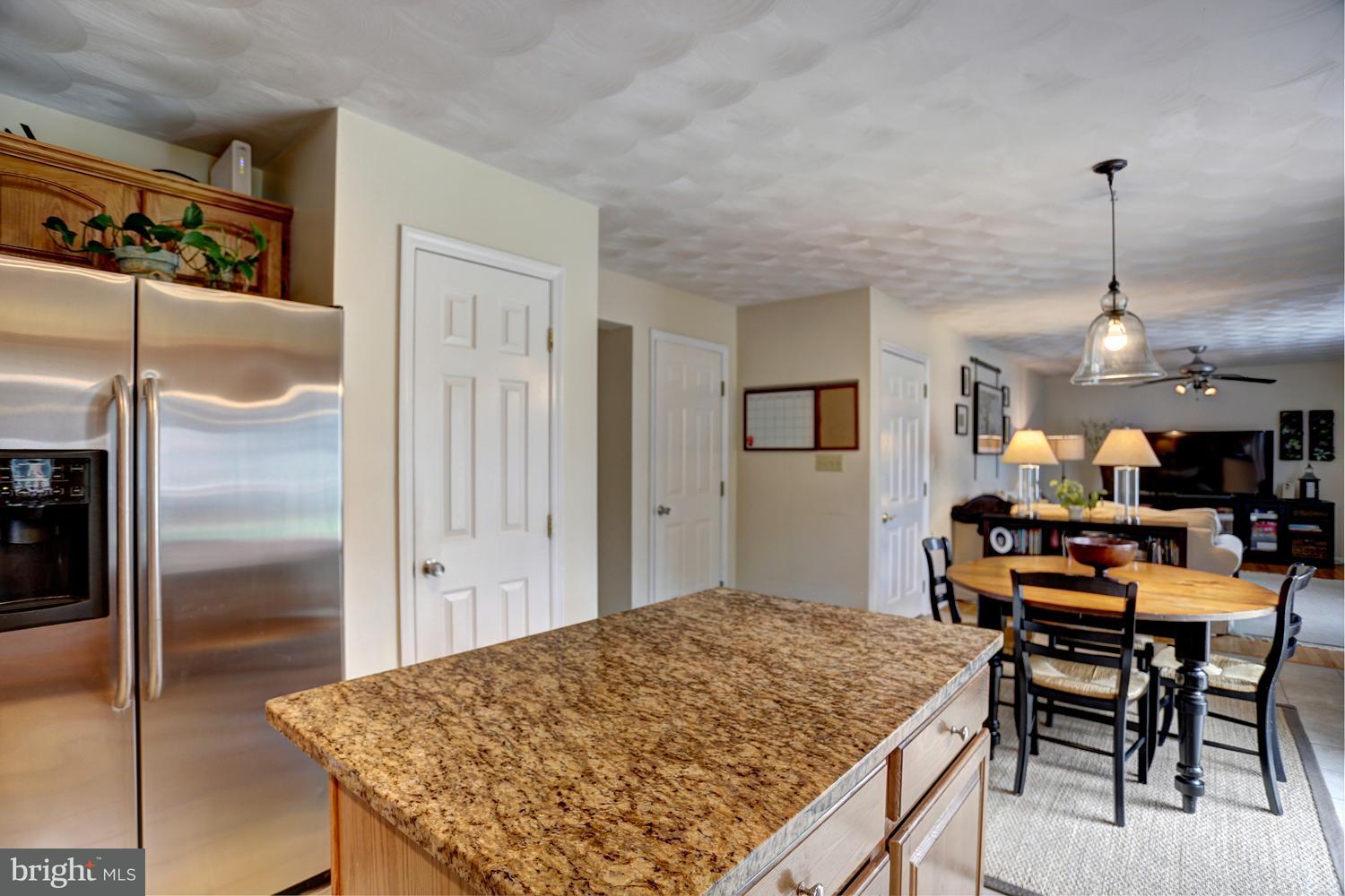 433 Edinburgh Road Middletown, PA 17057 - Photo 11 of 46 Gallery Image 11