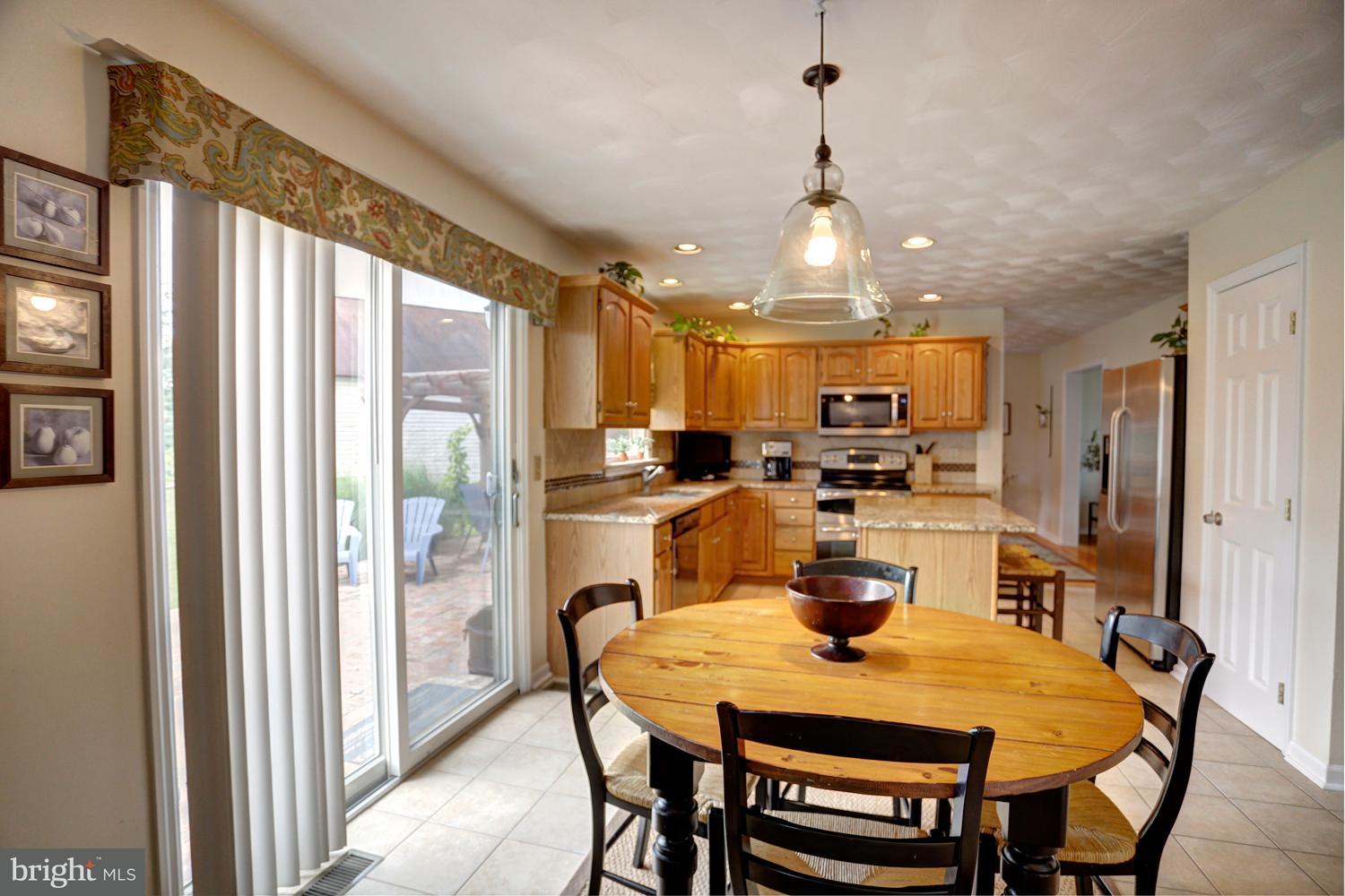 433 Edinburgh Road Middletown, PA 17057 - Photo 13 of 46 Gallery Image 13
