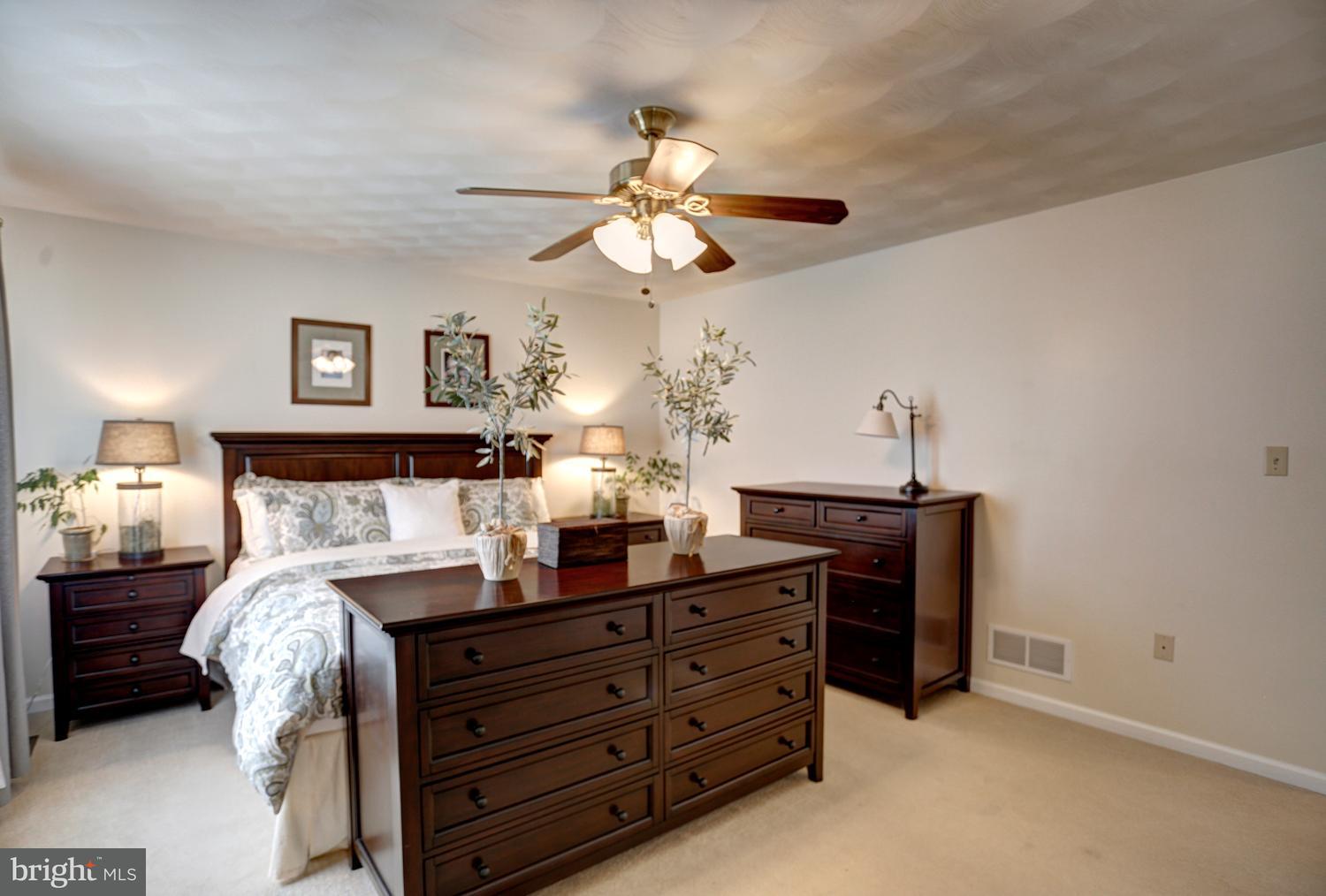 433 Edinburgh Road Middletown, PA 17057 - Photo 23 of 46 Gallery Image 23