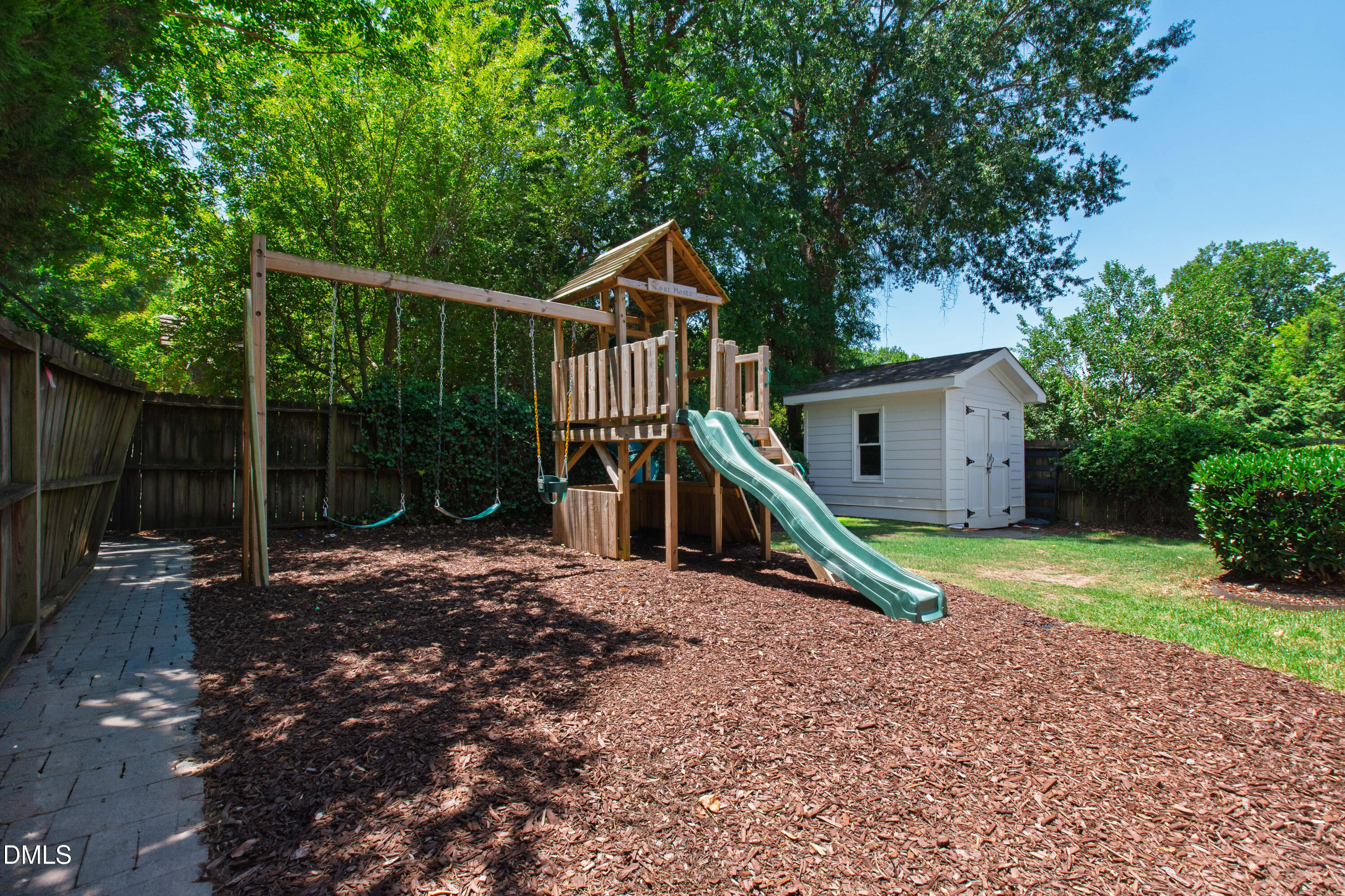 2615 Davis Street Raleigh, NC 27608 - Photo 64 of 67 DSC_9014