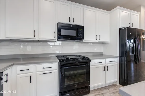a view of a garage room