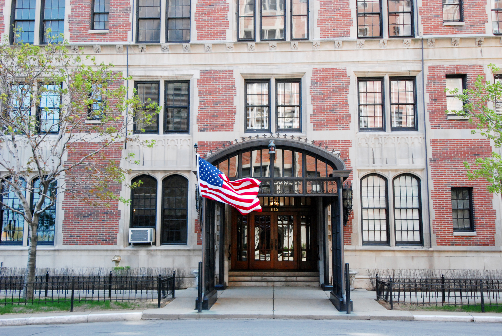 1120 North Lake Shore Dr Unit 12A