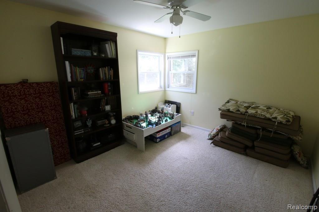 26432 Springland Street Farmington, MI 48334 - Photo 26 of 34