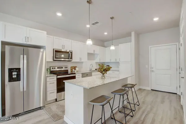 $1,362 | 28201 North Black Canyon Highway, Unit 1, Phoenix, AZ 85085