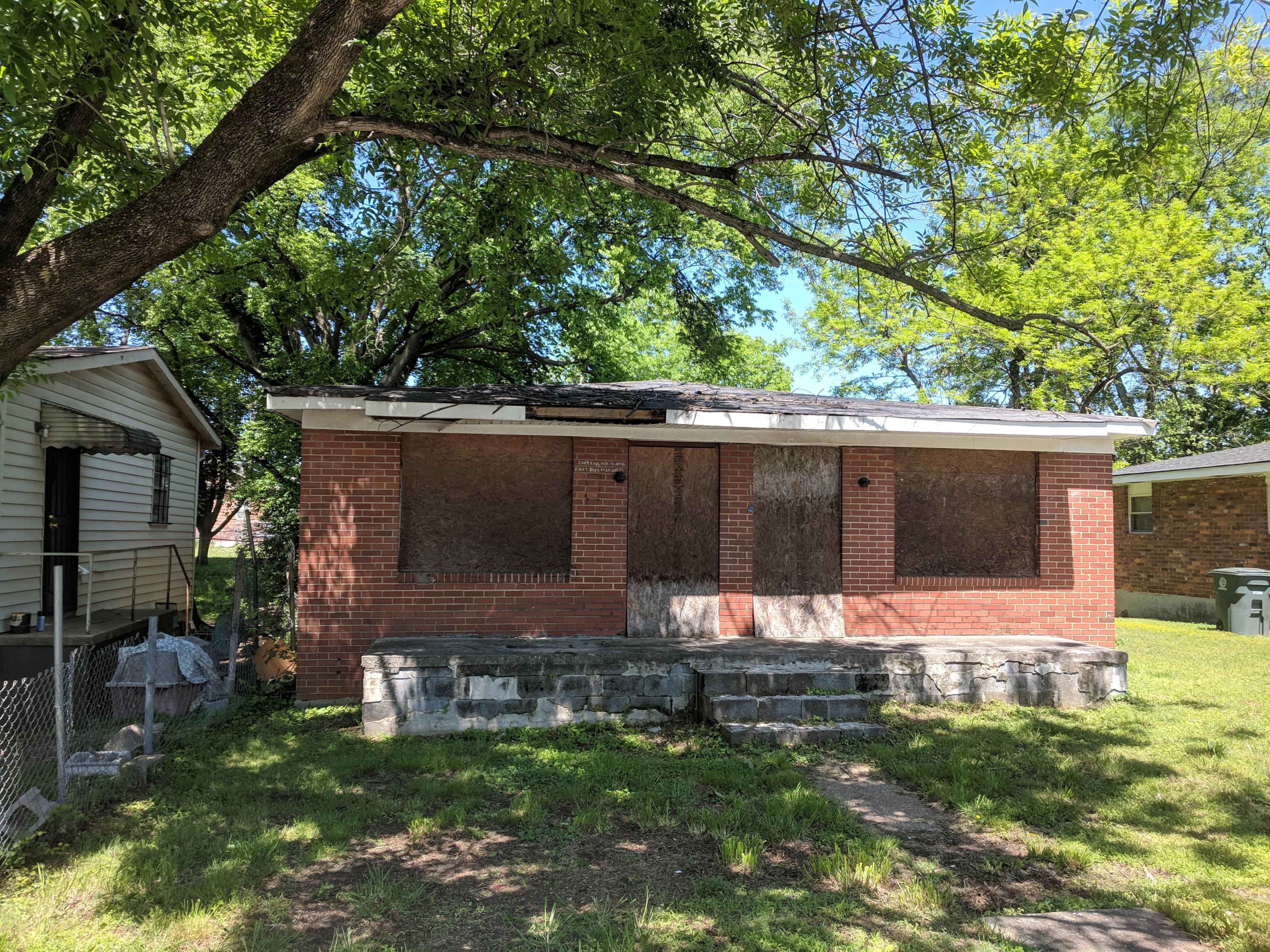 2023 Raulston Street Chattanooga, TN 37404 - Photo 2 of 13 IMG_20190422_143714