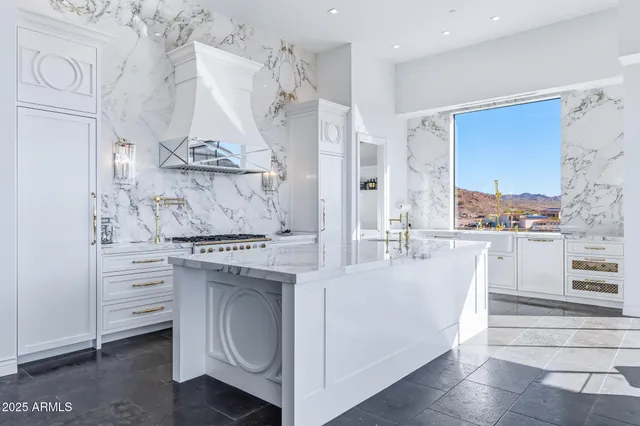 $3,749,000 | 2040 Circula De Hacienda, Lake Havasu City, AZ 86406