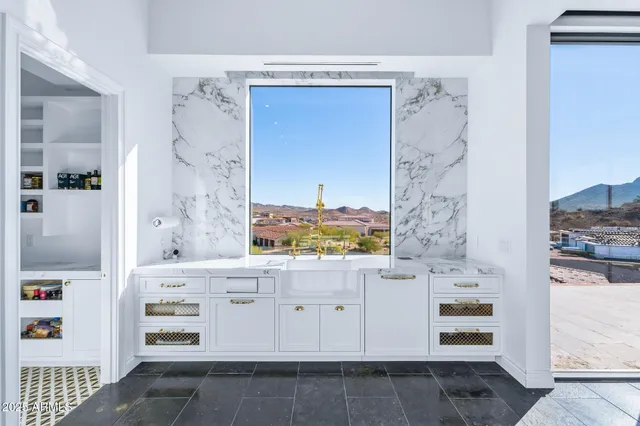 $3,749,000 | 2040 Circula De Hacienda, Lake Havasu City, AZ 86406