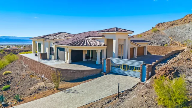 $3,749,000 | 2040 Circula De Hacienda, Lake Havasu City, AZ 86406