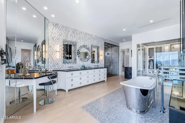 $3,749,000 | 2040 Circula De Hacienda, Lake Havasu City, AZ 86406