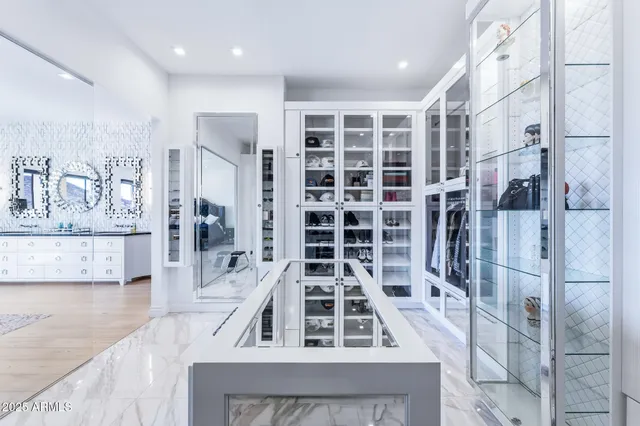 $3,749,000 | 2040 Circula De Hacienda, Lake Havasu City, AZ 86406