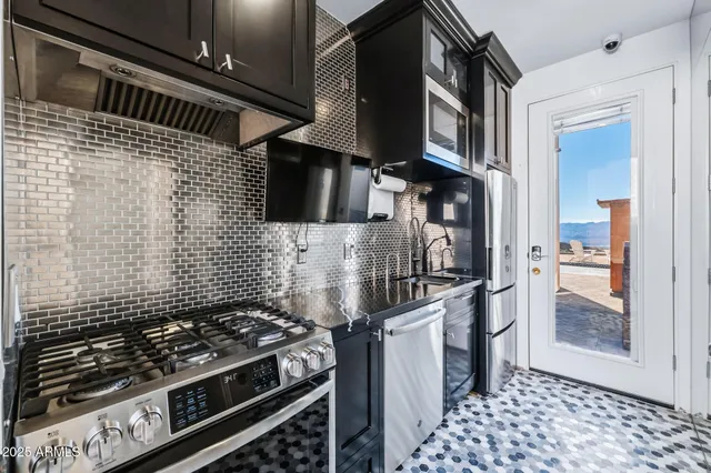 $3,749,000 | 2040 Circula De Hacienda, Lake Havasu City, AZ 86406