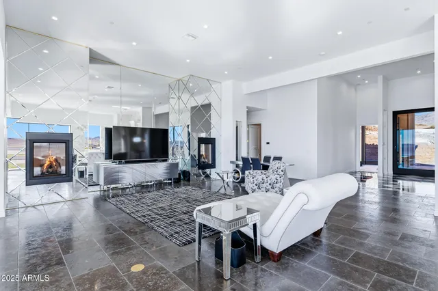 $3,749,000 | 2040 Circula De Hacienda, Lake Havasu City, AZ 86406