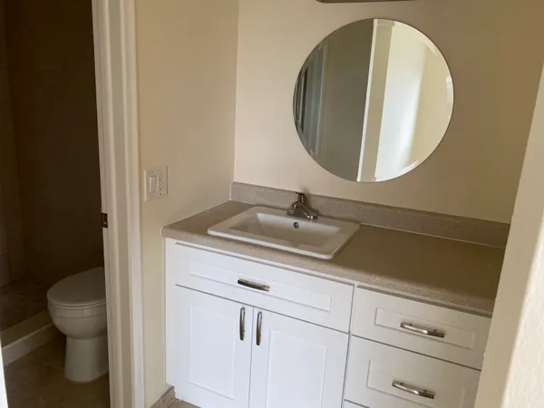 $1,500 | 200 Main Boulevard, Boynton Beach, FL 33435