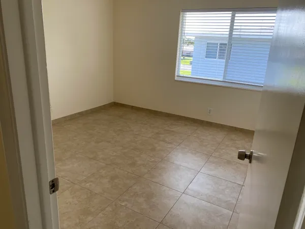 $1,500 | 200 Main Boulevard, Boynton Beach, FL 33435