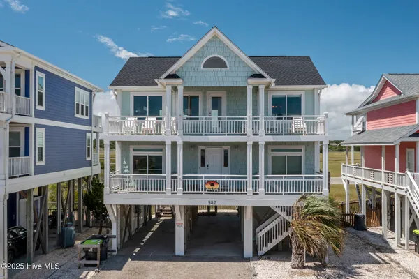 $1,090,000 | 982 Ocean Boulevard West, Holden Beach, NC 28462