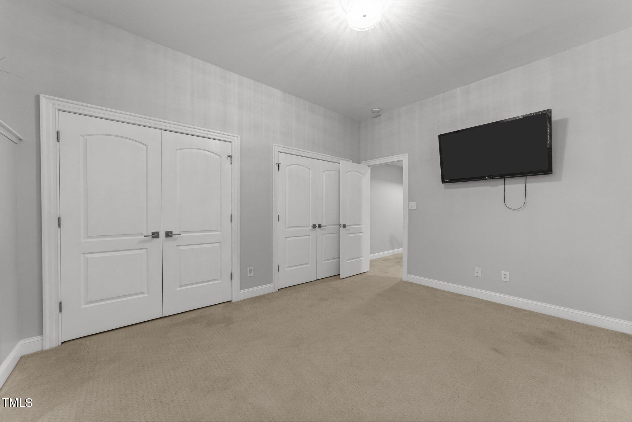 7000 Millstone Ridge Court Raleigh, NC 27614 - Photo 42 of 70 a view of a livingroom with an empty space