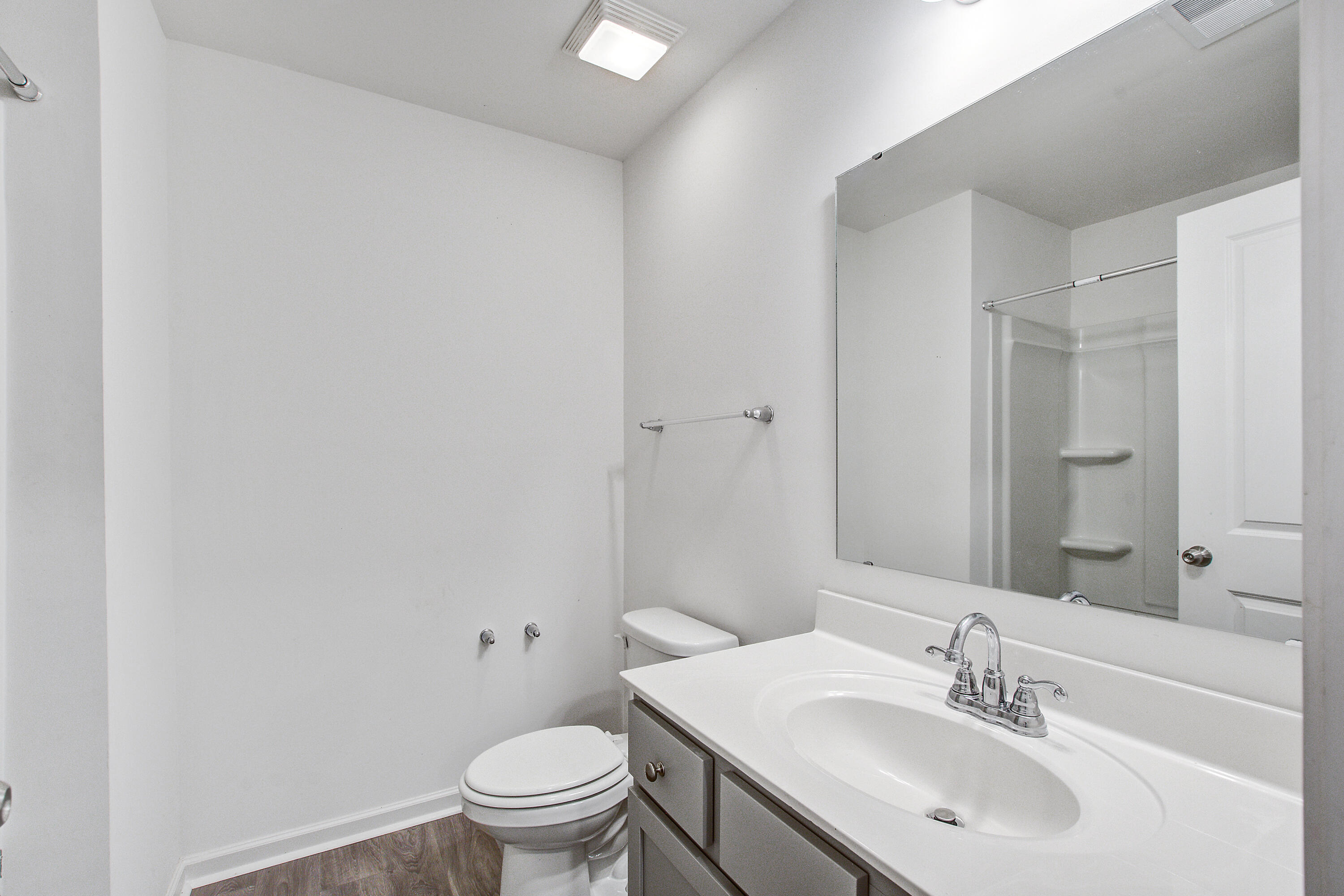 308 Surfbird Road Summerville, SC 29486 - Photo 12 of 24 308 (23)