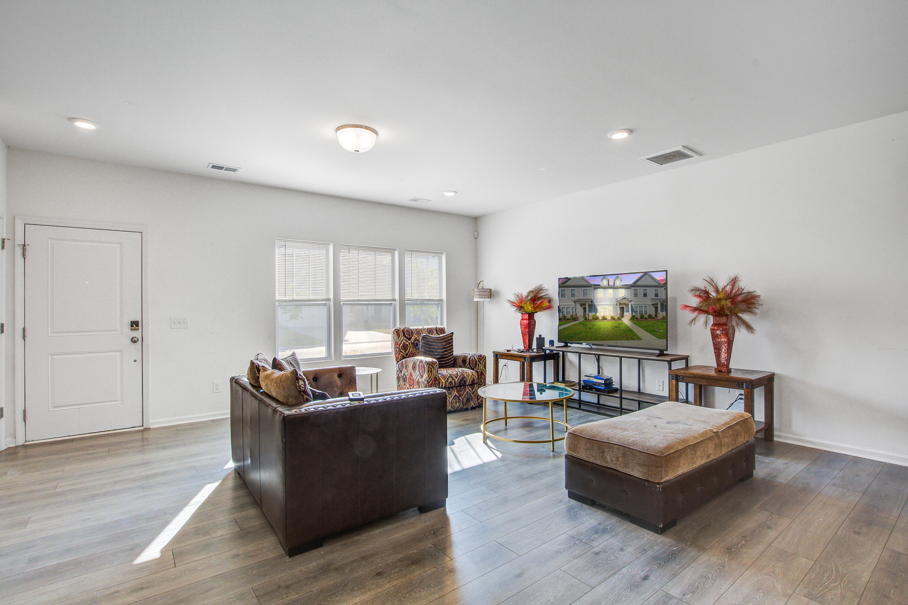 308 Surfbird Road Summerville, SC 29486 - Photo 7 of 24 308 (7)