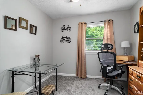 $189,900 | 9125 Ford Lane, Mount Vernon, IN 47620