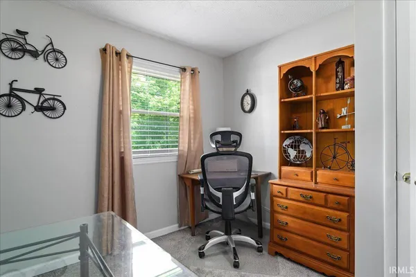 $189,900 | 9125 Ford Lane, Mount Vernon, IN 47620