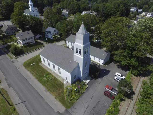 $850,000 | 17 Union Street, Hallowell, ME 04347