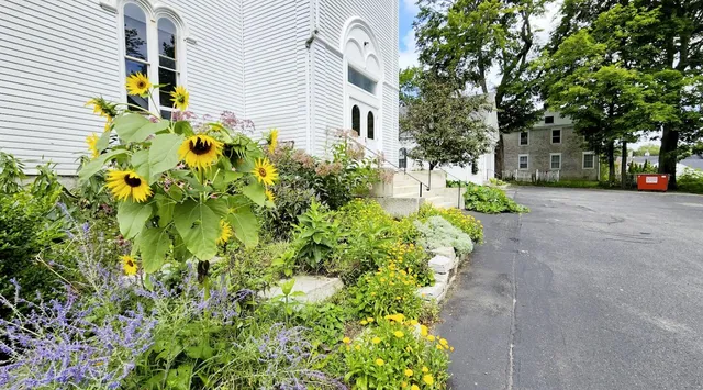 $850,000 | 17 Union Street, Hallowell, ME 04347