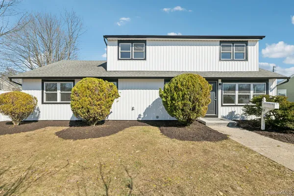 $719,000 | 38 East Somerset Road, Amityville, NY 11701