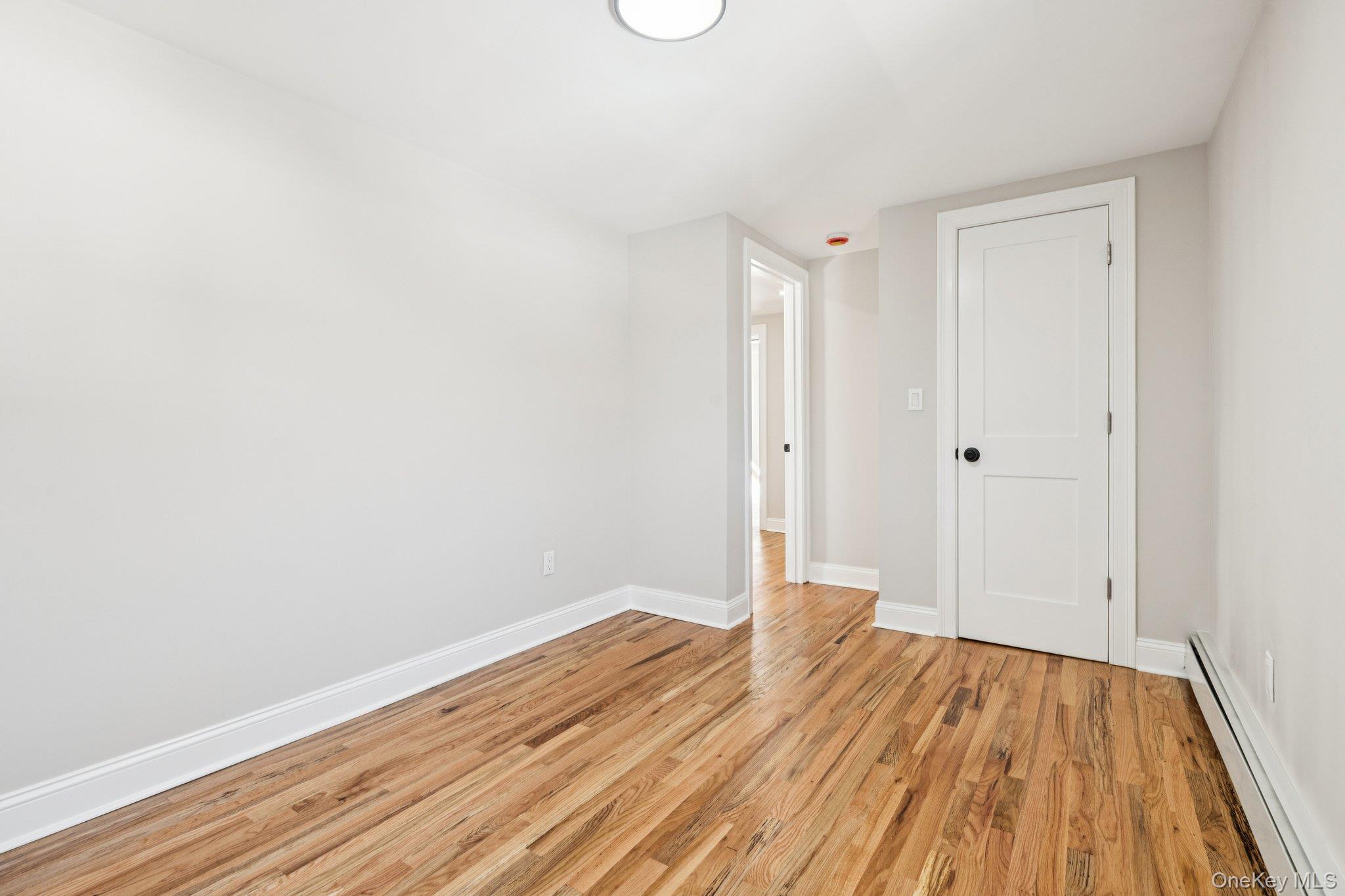 38 East Somerset Road Amityville, NY 11701 - Photo 26 of 33