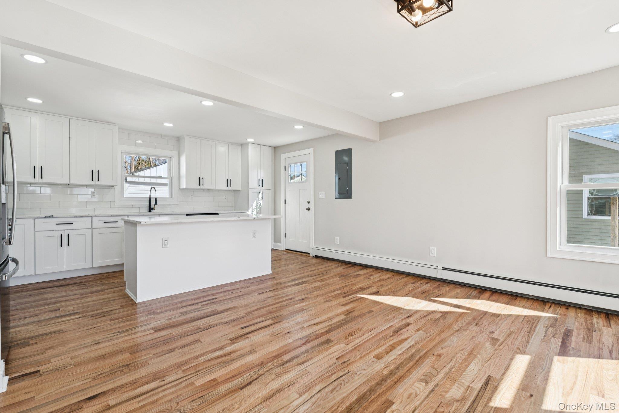 38 East Somerset Road Amityville, NY 11701 - Photo 9 of 33