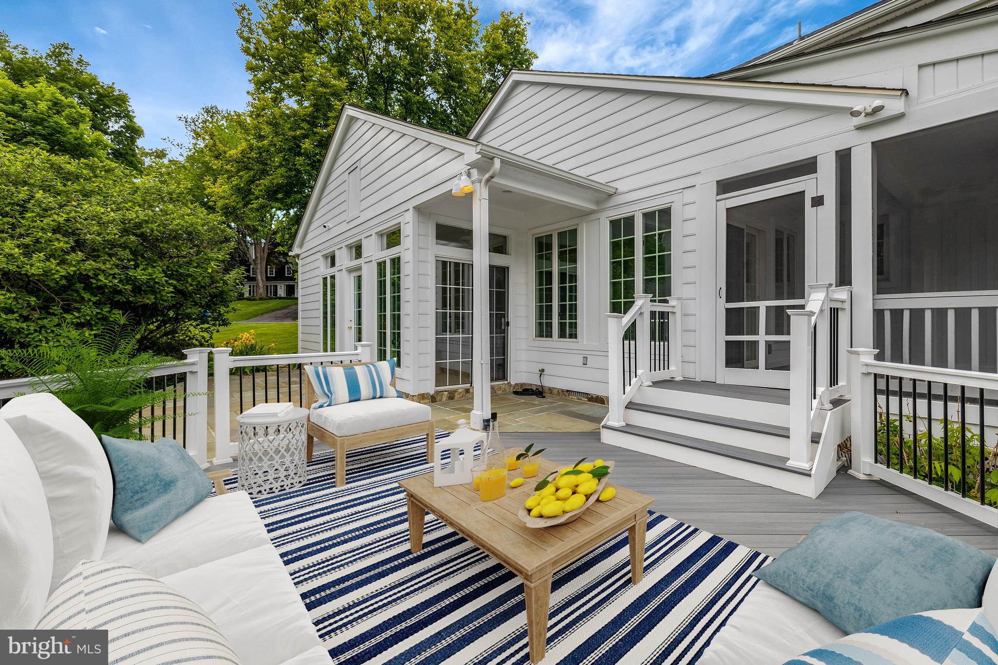 911 Rail Court McLean, VA 22102 - Photo 24 of 63 Maintenance free Deck