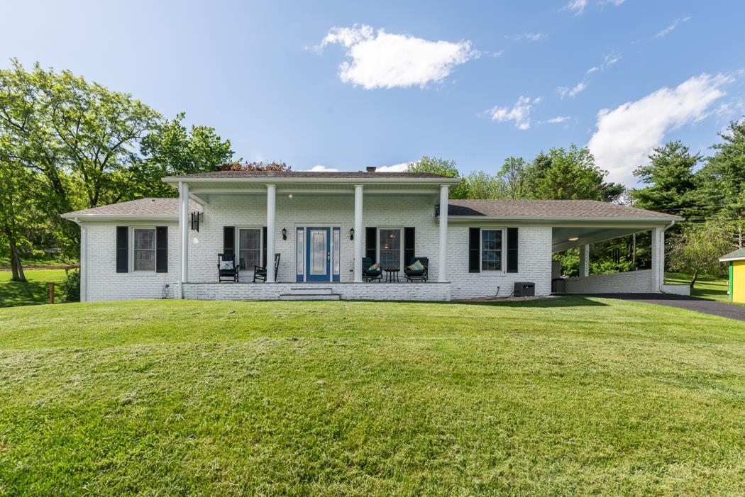 2159 Old Greenville Road Staunton, VA 24401 - Photo 5 of 74 Gallery Image 5