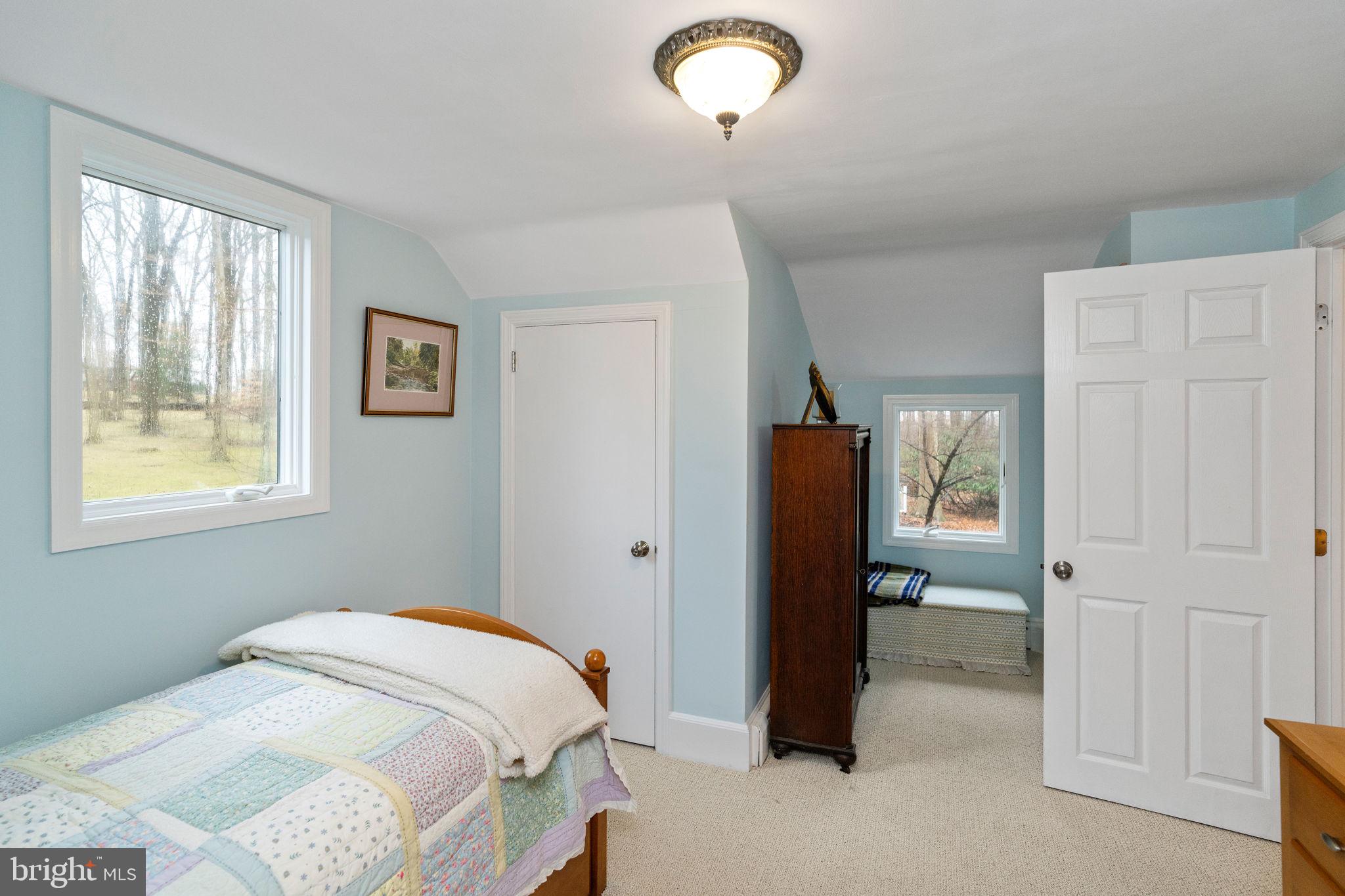 272 Brae Bourn Road Huntingdon Valley, PA 19006 - Photo 31 of 40 Second floor bedroom