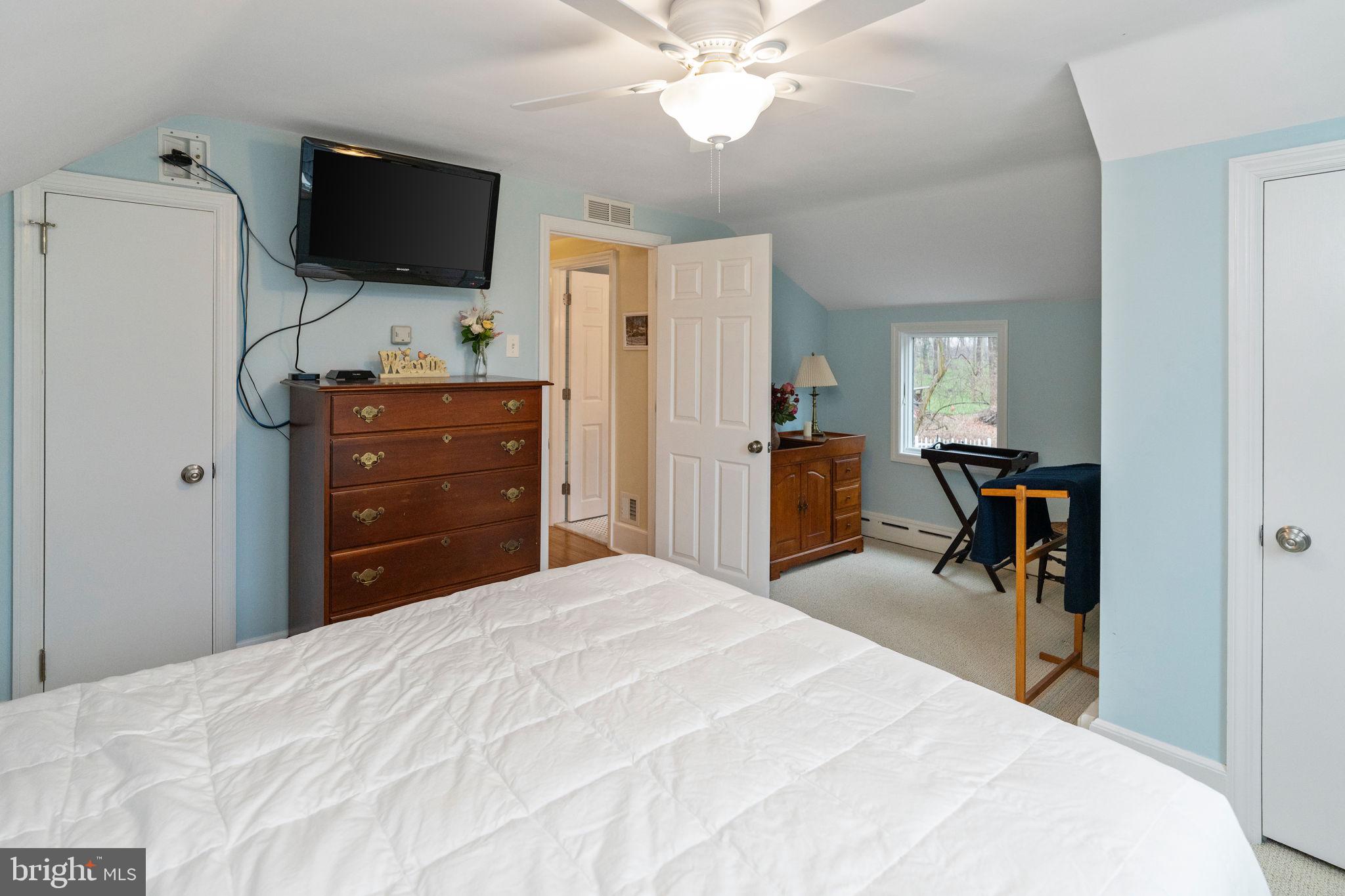 272 Brae Bourn Road Huntingdon Valley, PA 19006 - Photo 34 of 40 Second floor bedroom 2