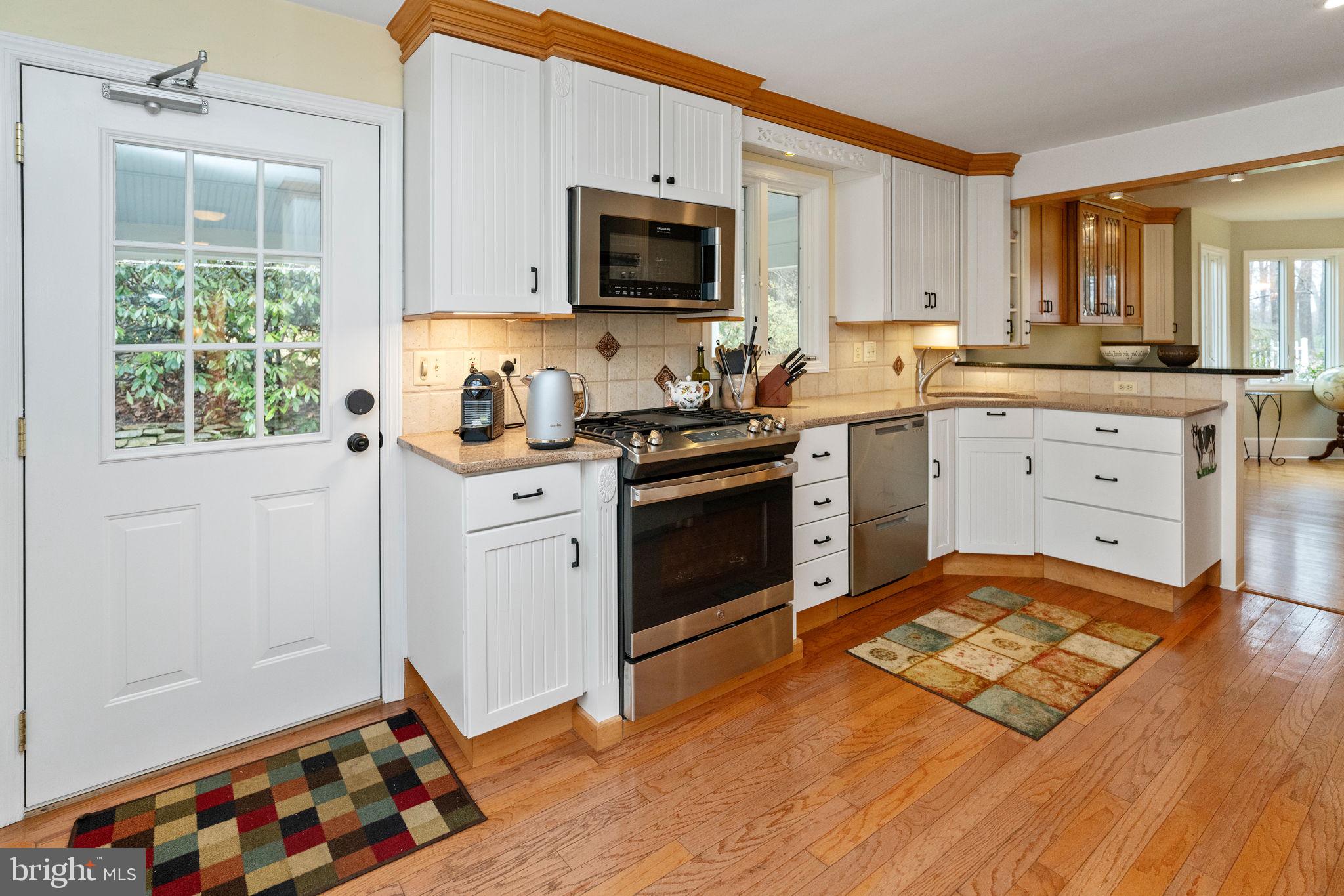 272 Brae Bourn Road Huntingdon Valley, PA 19006 - Photo 9 of 40 Kitchen