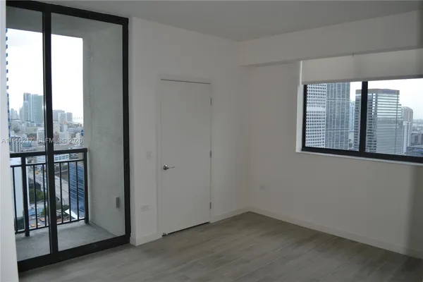$5,500 | 999 Southwest 1st Avenue, Unit 3117, Miami, FL 33130
