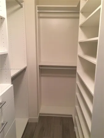 $5,500 | 999 Southwest 1st Avenue, Unit 3117, Miami, FL 33130