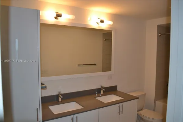 $5,500 | 999 Southwest 1st Avenue, Unit 3117, Miami, FL 33130