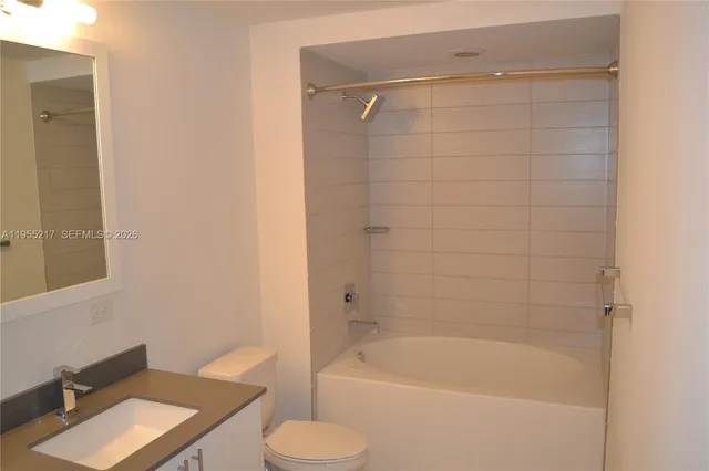 $5,500 | 999 Southwest 1st Avenue, Unit 3117, Miami, FL 33130