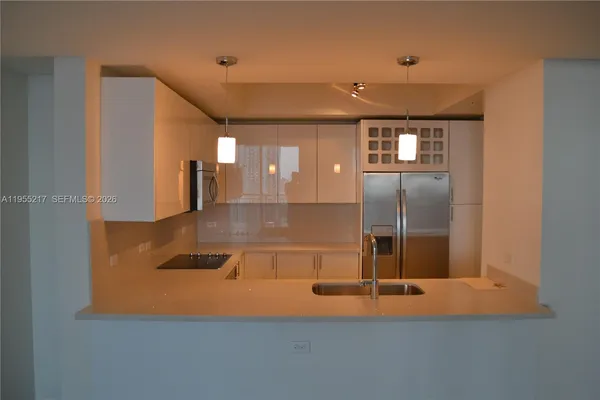 $5,500 | 999 Southwest 1st Avenue, Unit 3117, Miami, FL 33130