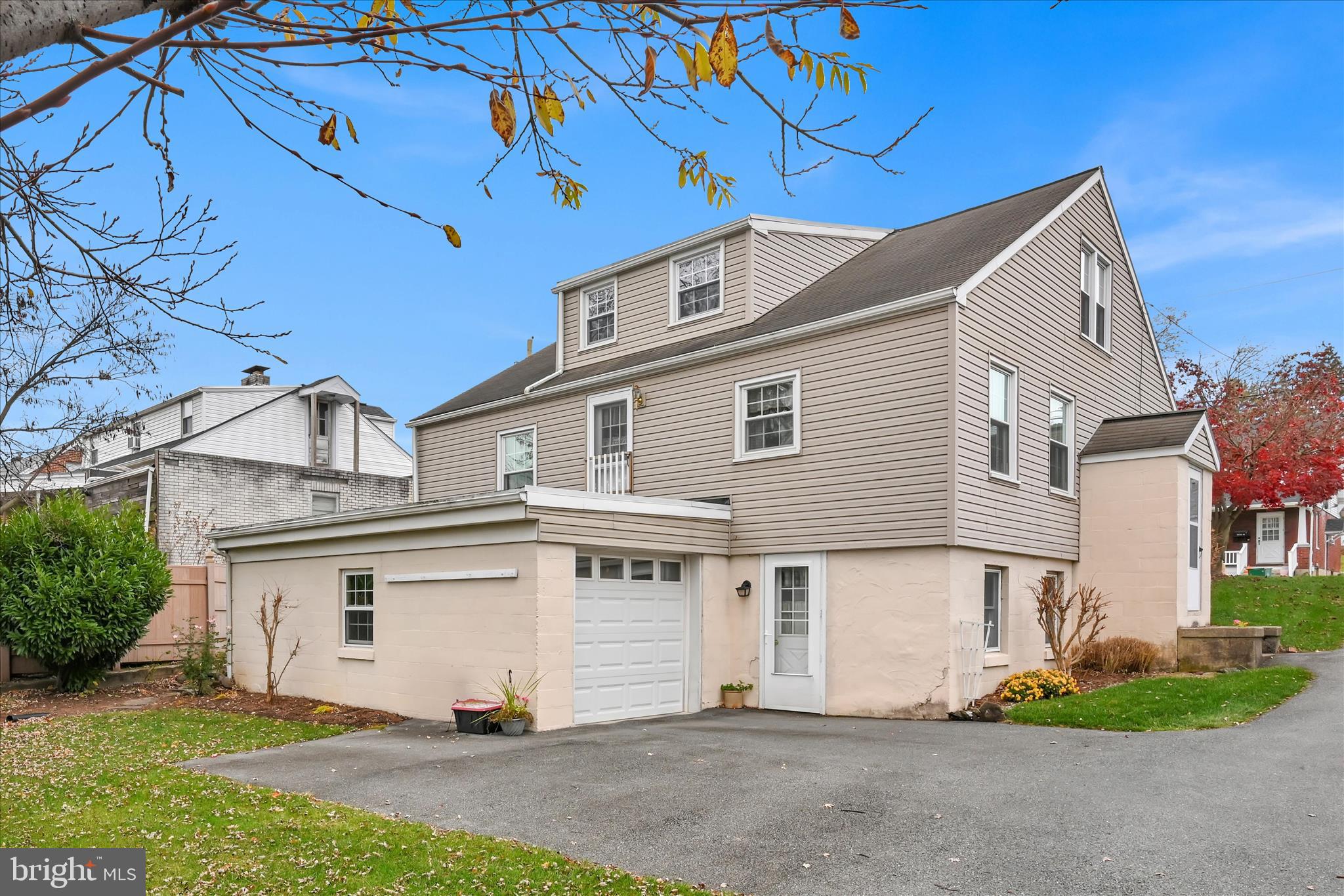 223 Lemon Street Elizabethtown, PA 17022 - Photo 31 of 31 a view of a white house next to a yard