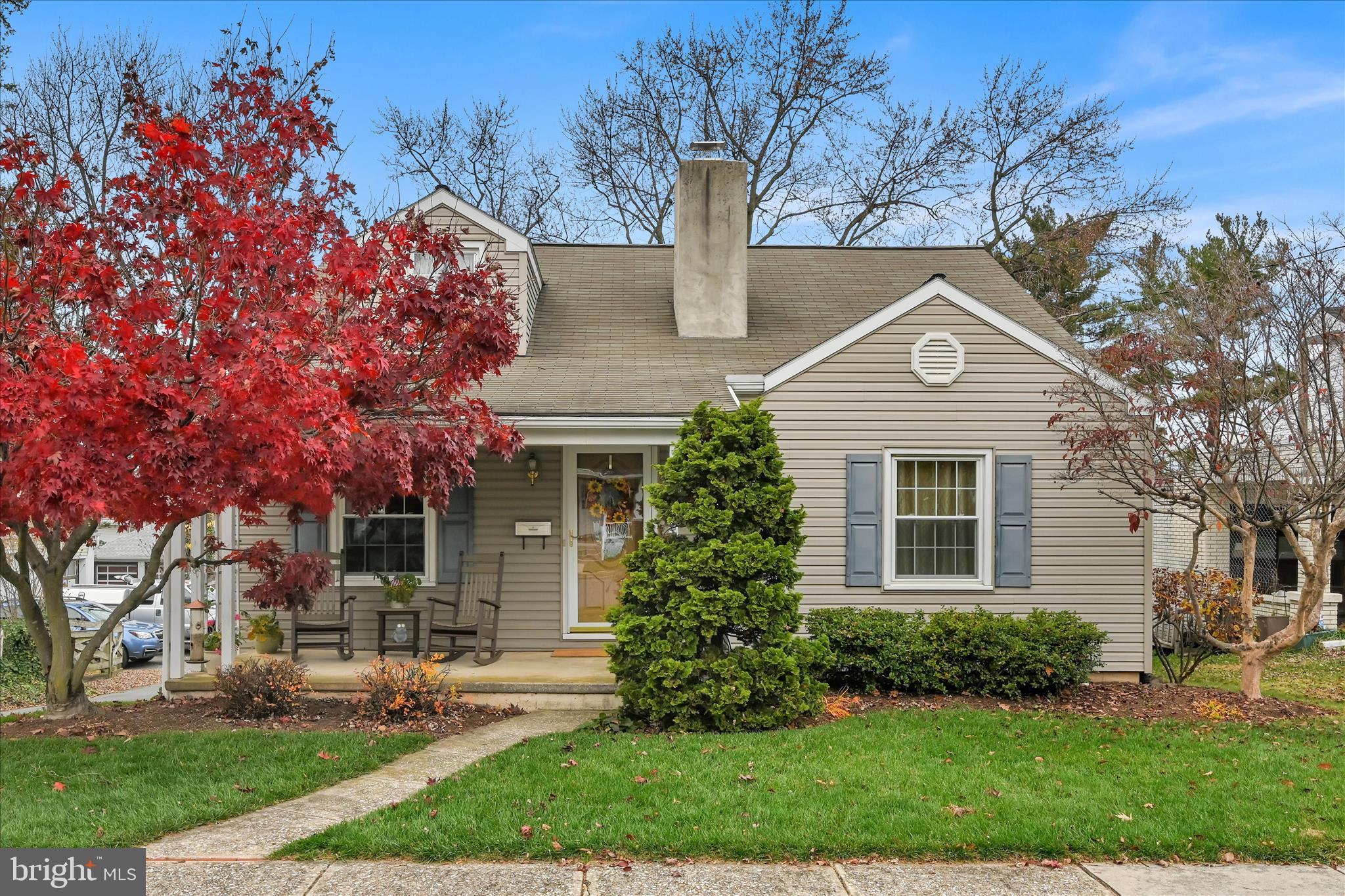 223 Lemon Street Elizabethtown, PA 17022 - Photo 6 of 31 front view of a house with a yard