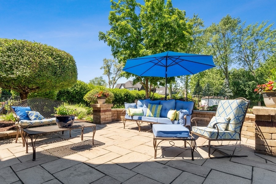 4050 Douglas Road Downers Grove, IL 60515 - Photo 43 of 60 a view of a backyard with sitting area