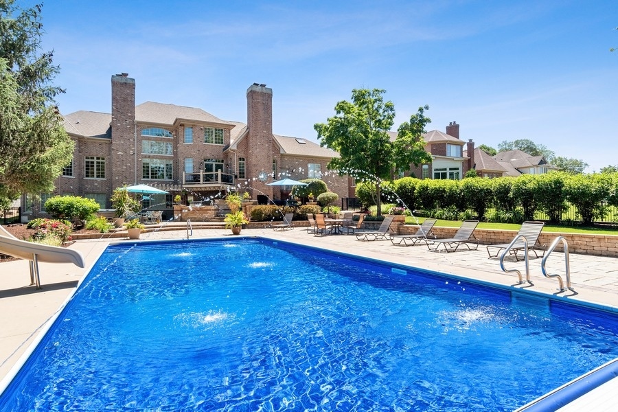 4050 Douglas Road Downers Grove, IL 60515 - Photo 49 of 60