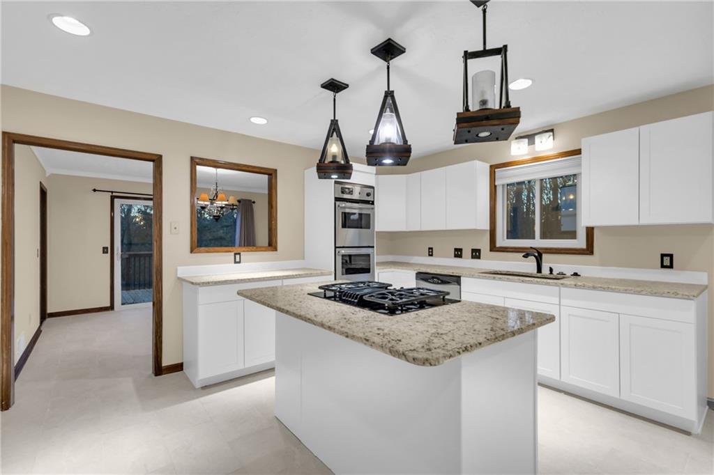 1616 Maple Ridge Drive Suwanee, GA 30024 - Photo 2 of 21