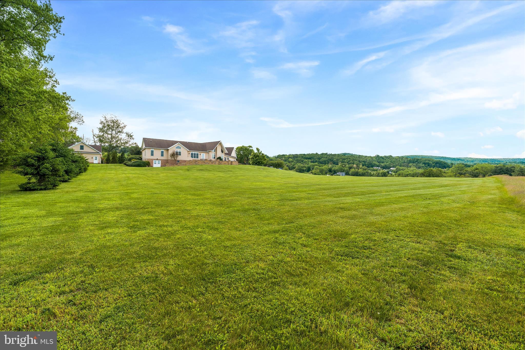 10691 Easterday Road Myersville, MD 21773 - Photo 53 of 79 a view of an ocean and beach