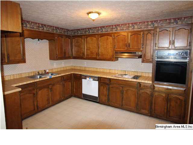 117 Barclay Road Talladega, AL 35160 - Photo 8 of 16